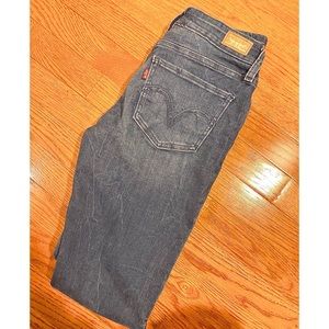 Levi’s skinny jeans